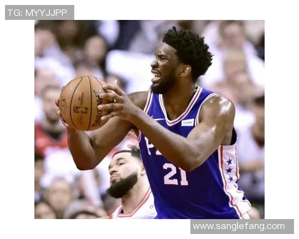 京多安领衔新赛季挑战豪门球队展现个人风采与团队协作的完美结合