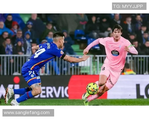 今晚西甲焦点战塞尔塔迎战巴萨期待精彩对决和激烈竞争