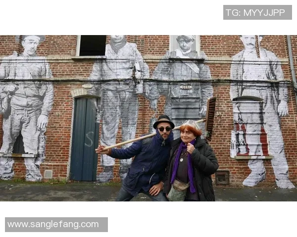 加莱诺的艺术魅力与文化影响力探讨：从作品到社会的深远影响