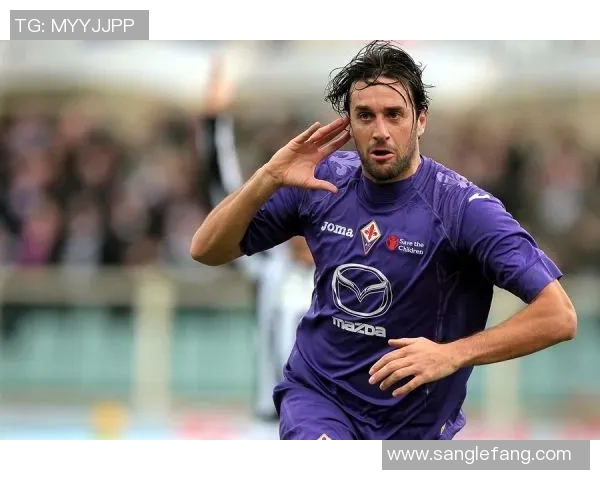 吕迪格的坚韧之路：从默默无闻到世界顶级后卫的蜕变与荣耀