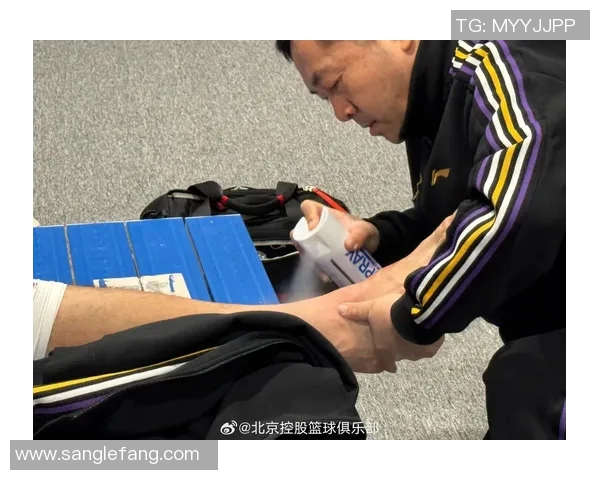 张庆鹏：从篮球场上的拼搏者到人生舞台上的励志典范