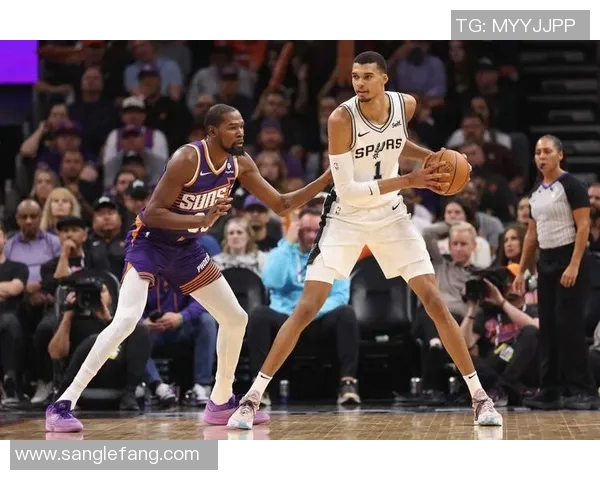 文班亚马新赛季表现惊艳场均数据领跑新秀群体引发热议