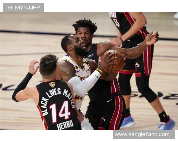 热火与湖人精彩对决直播数据分析全景呈现