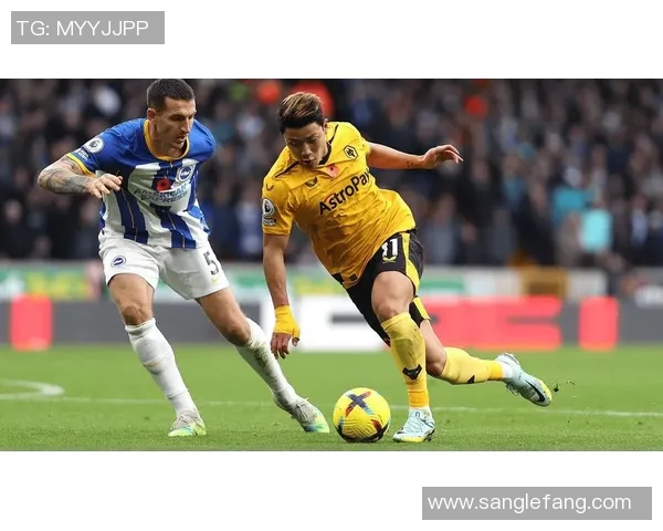 谢菲联主场迎战狼队争夺英超宝贵积分的精彩对决 谢菲联主场迎战狼队争夺英超宝贵积分的精彩对决