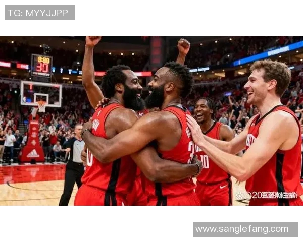 2017至2018赛季火箭与雷霆的激烈对决与精彩瞬间回顾 2017至2018赛季火箭与雷霆的激烈对决与精彩瞬间回顾