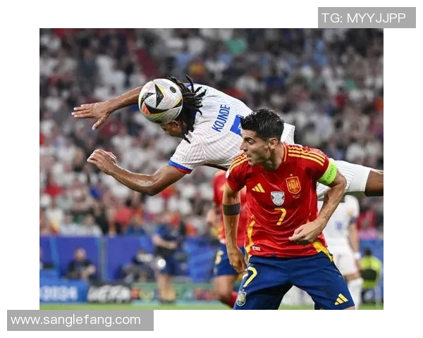 克罗地亚与西班牙足球对决精彩重播回顾分析与精彩瞬间分享