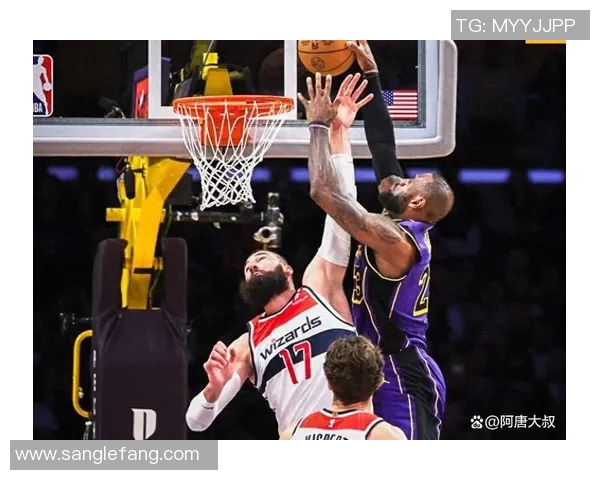 奇才队与湖人激战正酣NBA赛季精彩对决引发球迷热议